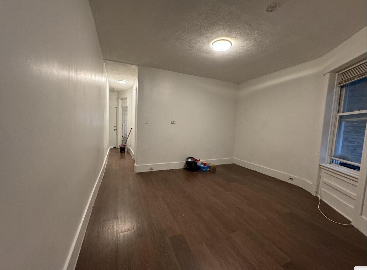 331 Baldwin Ave 3 - 322 Baldwin Ave