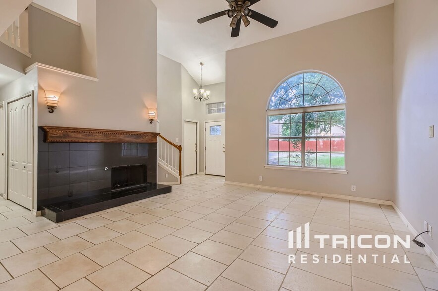 Building Photo - 6026 Elk Valley