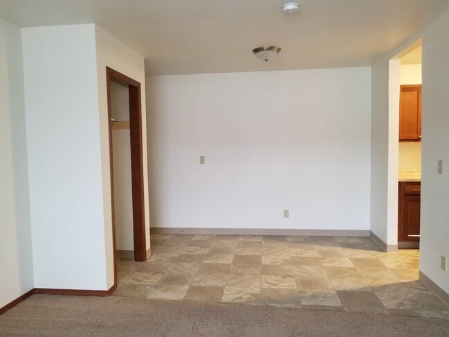 Building Photo - The Metro on Eastern