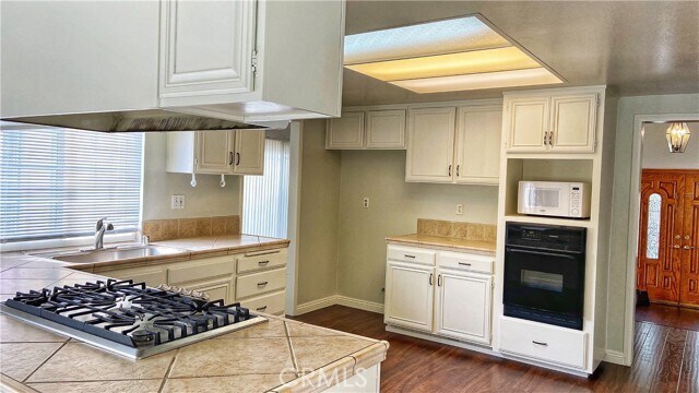 Building Photo - 1830 N Fairgreen Dr