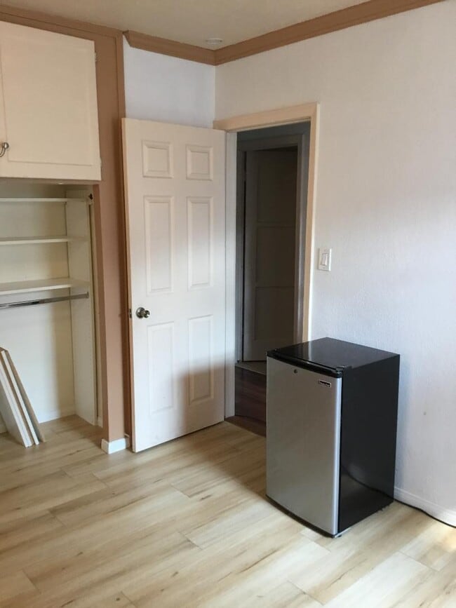 Building Photo - 5324 Roswell St