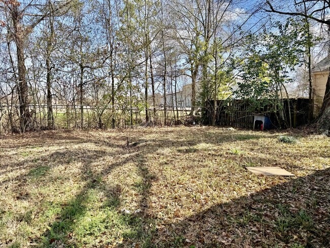 Building Photo - 2666 Sheldon Dr