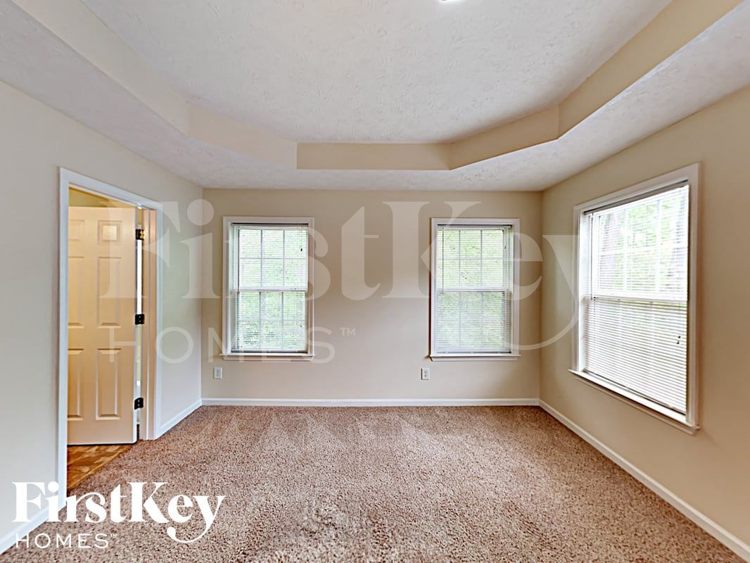 Building Photo - 8012 Mustang Ln