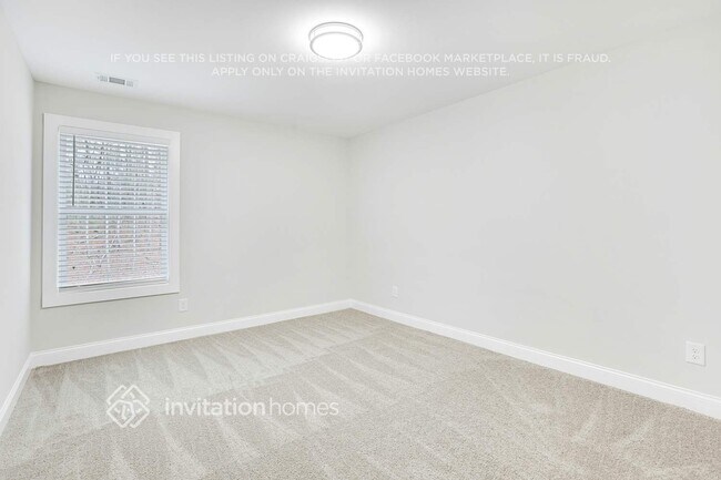 Building Photo - 280 Valley View Dr