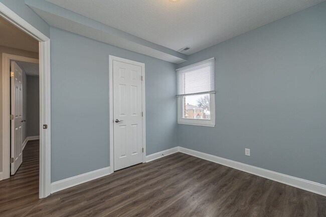 Building Photo - 6040 Ridge Rd