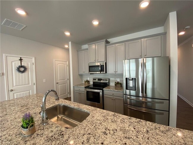 Building Photo - 284 Whitetail Cir