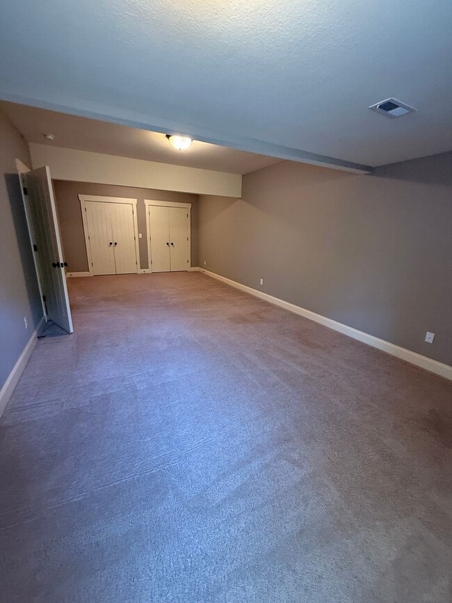 Building Photo - Soddy Daisy Rental Available with Full Bas...