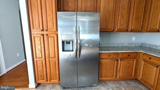 Building Photo - 12950 Tonka Ct