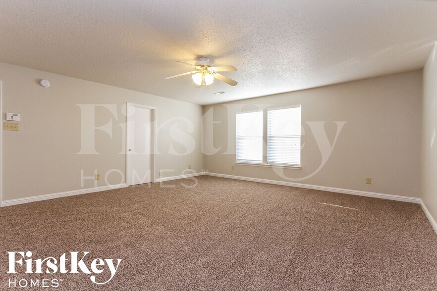 Building Photo - 6448 Front Point Dr