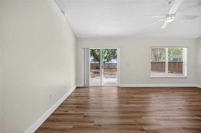 Building Photo - 10748 Siena Dr