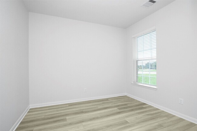 Building Photo - 416 Lone Rider Dr