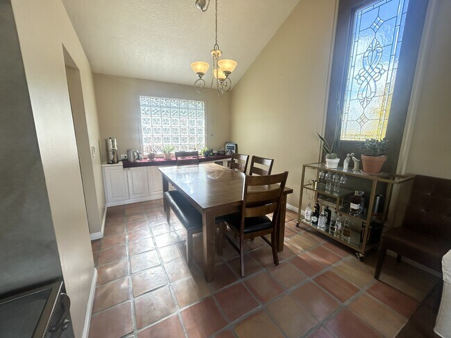 Building Photo - 1094 Gravel Hills Dr