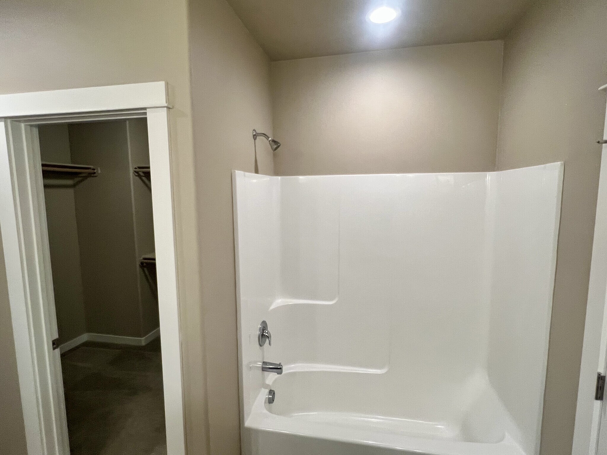 Building Photo - 2395 Chelan St