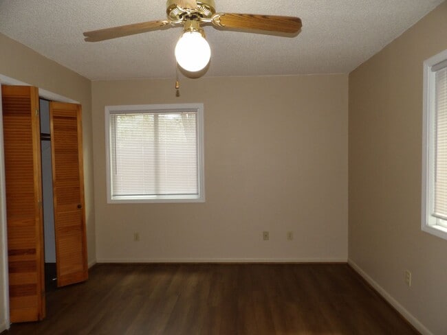 Building Photo - Candlebrook Townhomes, Enterprise, AL