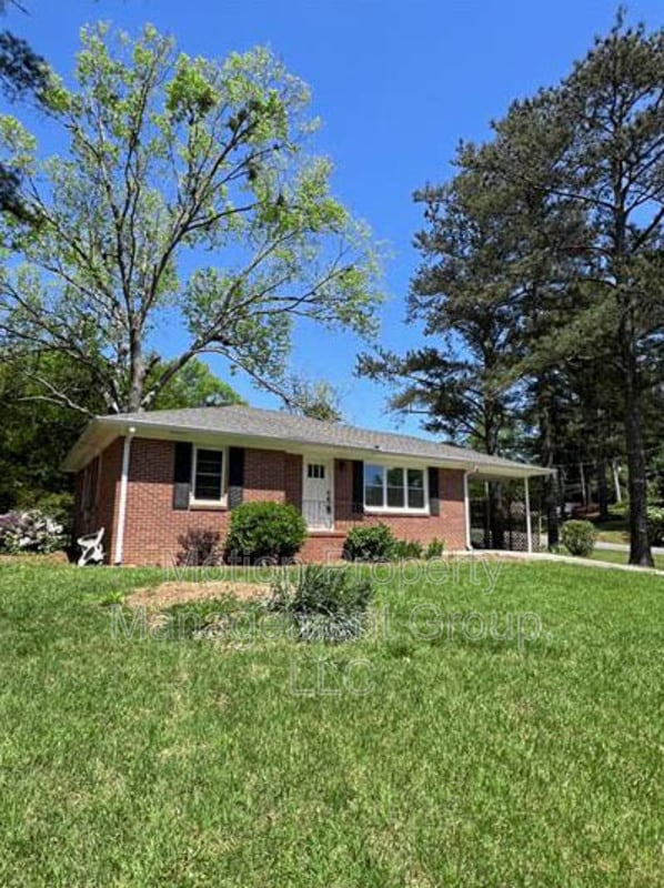 Primary Photo - 2189 Clearwater Dr SE