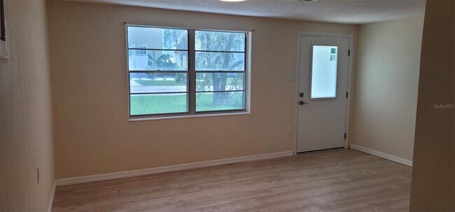 Building Photo - 13240 Starfish Dr