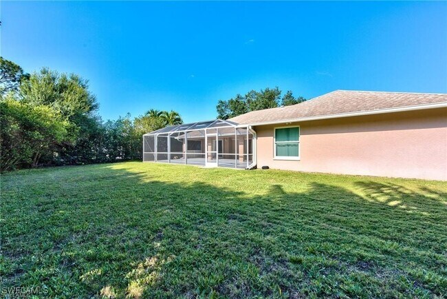 Building Photo - 488 Raven Way