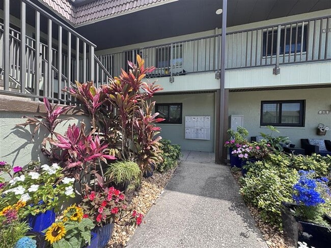 Building Photo - 1258 Barbara Dr