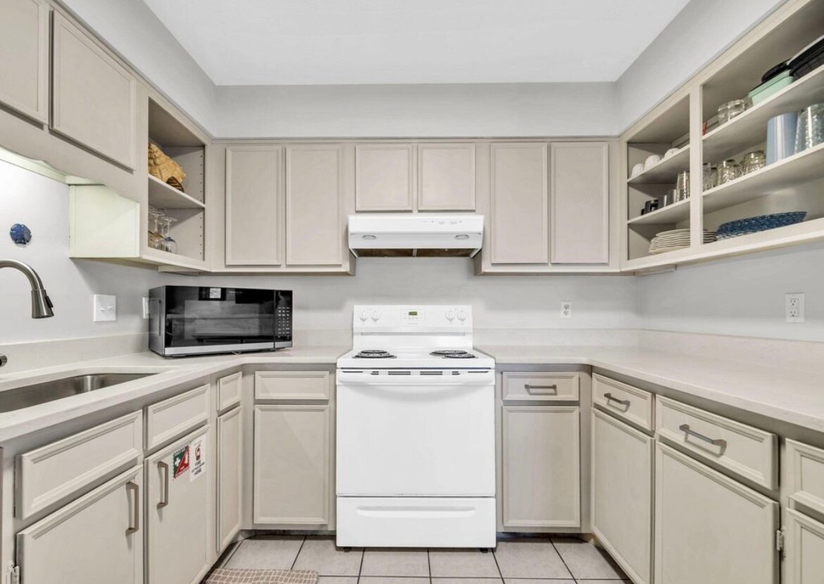 Building Photo - 321 Woodham Ct