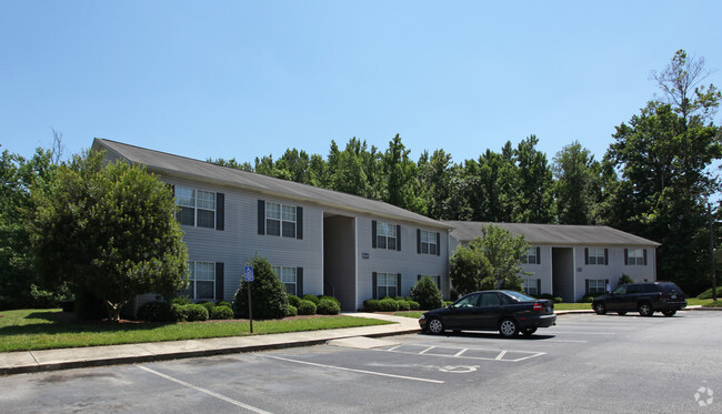 Cross Creek Apartments - Cross Creek