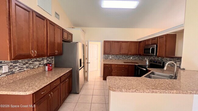 Building Photo - 2681 Madden Ave