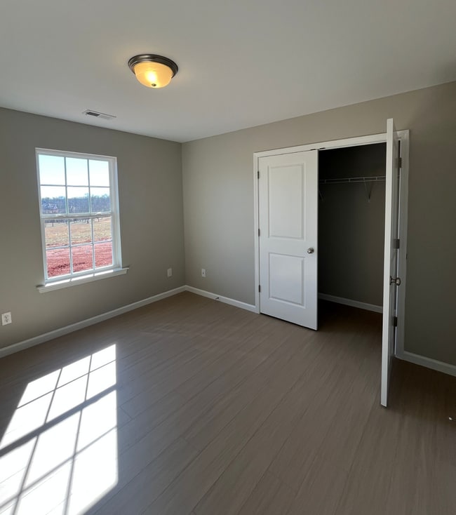 Building Photo - 3947 Greenpond Rd