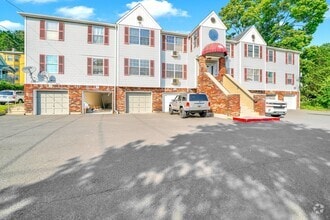 Building Photo - 1744 Thomaston Ave