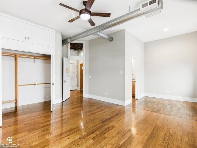 Building Photo - 804 Lapeer Avenue Unit B