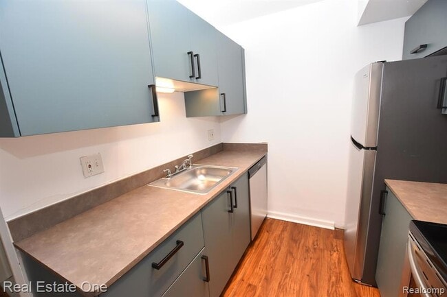 Building Photo - 1323 Laurel Valley Dr