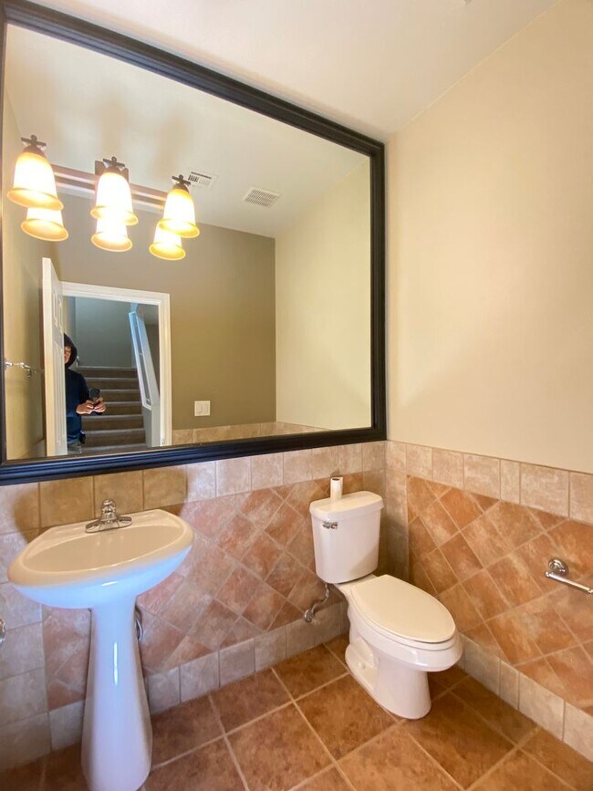 Building Photo - 10507 Winter Grass Dr