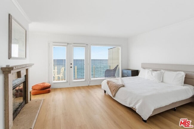 Building Photo - 20456 Pacific Coast Hwy