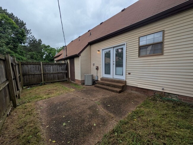 Building Photo - 1107 Quail Ct W