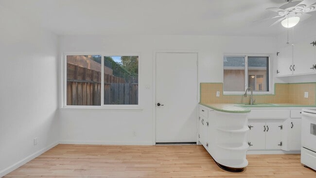 Building Photo - Lovely Home in San Jose near scenic Alum Rock! 2 Bedroom 2 Bath plus 1 Bed/1 Bath ADU