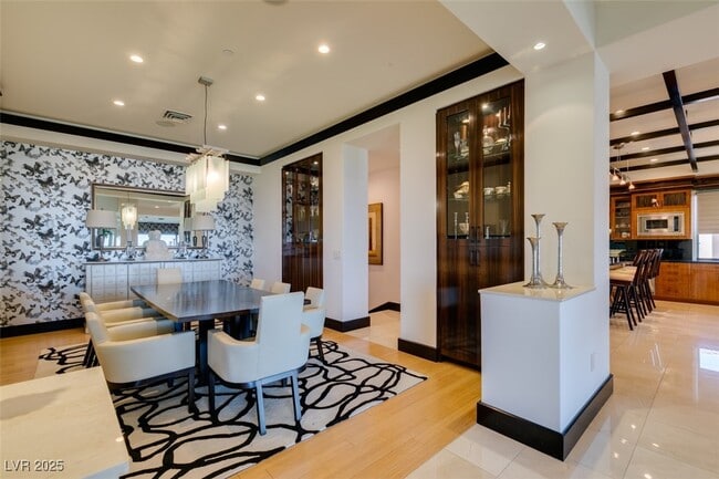 Building Photo - 1500 MacDonald Ranch Dr