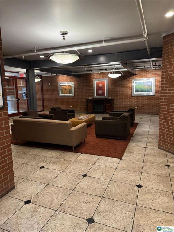 Building Photo - 11 W 2nd St