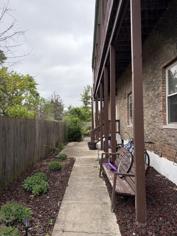 Building Photo - 729 Meeker Ave