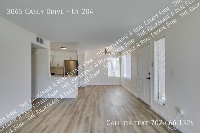 Building Photo - 3065 Casey Dr