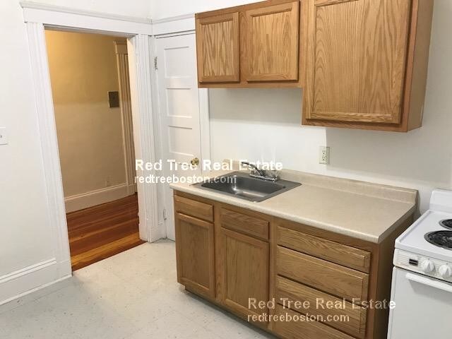 Primary Photo - 1375 Commonwealth Ave