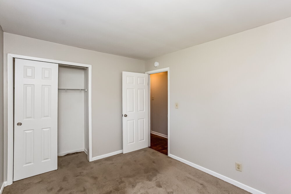 Building Photo - 6109 N Pershing Ave