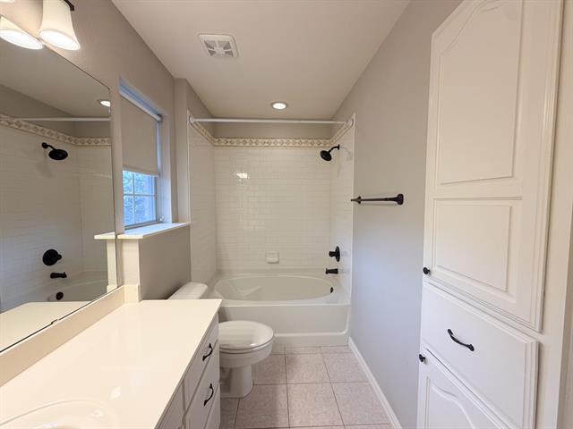 Building Photo - 310 Iroquois Ln