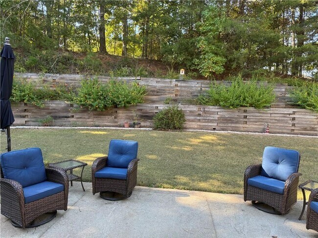 Building Photo - 207 Founders Ct