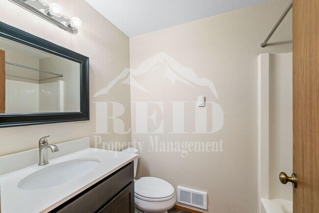 Building Photo - Water view 4 plex close to Silverdale and Public Transportation.