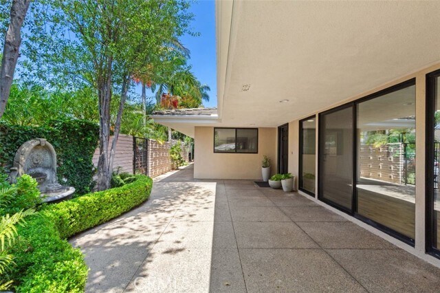 Building Photo - 1120 Granville Dr