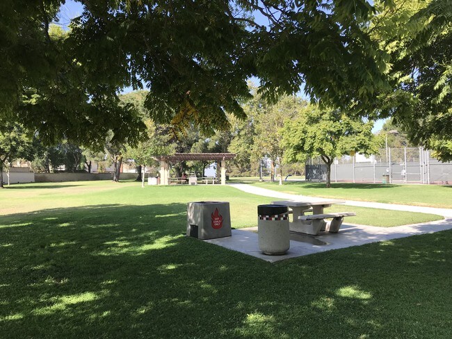 Building Photo - 20848 Quail Run Dr