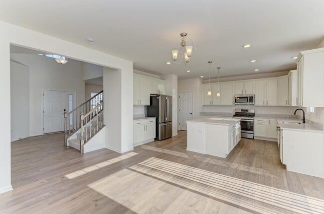 Building Photo - 15303 S Sawgrass Cir