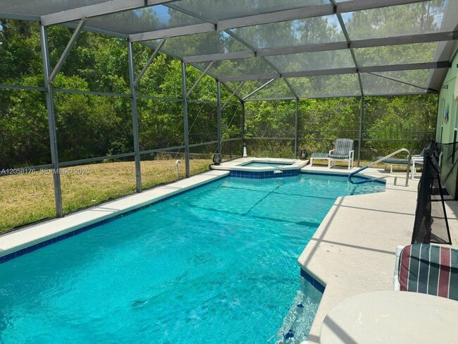 Building Photo - 803 Sandy Ridge Dr
