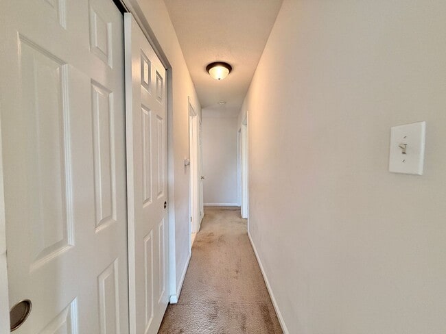 Building Photo - 1012 Antioch Cir