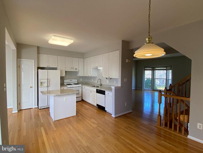 Building Photo - 43183 Katama Square