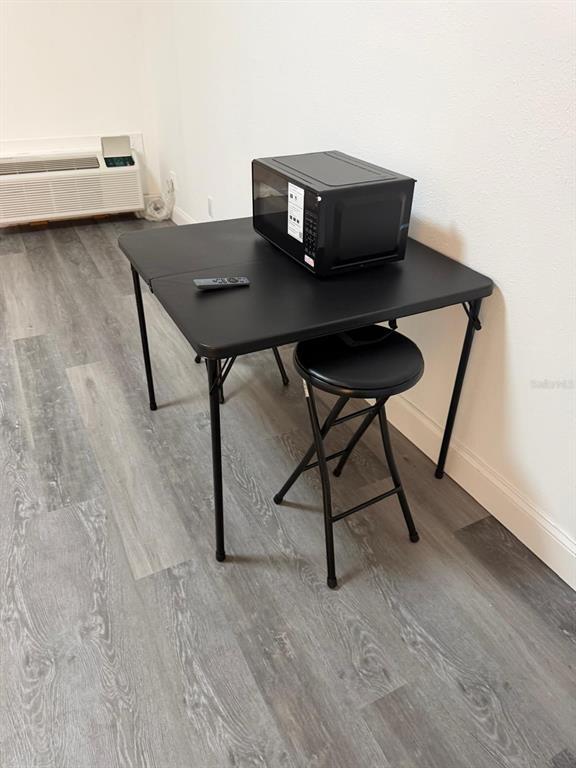 Building Photo - 8421 S Orange Blossom Trl