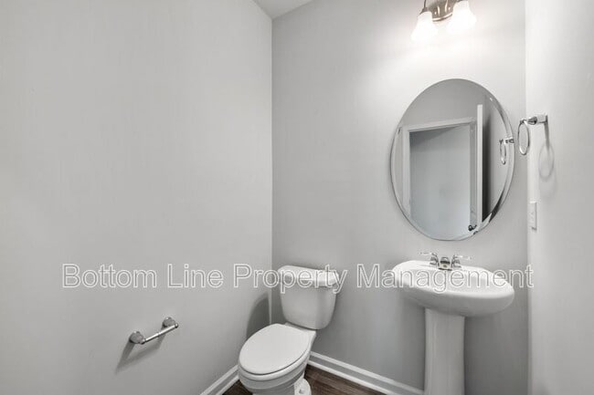 Building Photo - 1129 Lily Loch Wy